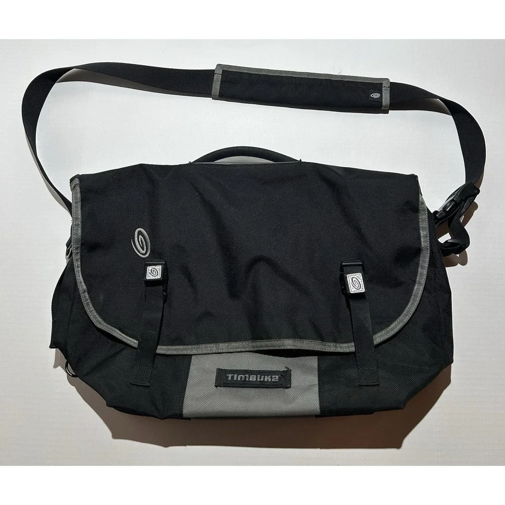 Timbuk2 Black Laptop Travel Duffel Bag Weekender Messenger Crossbody Spacious